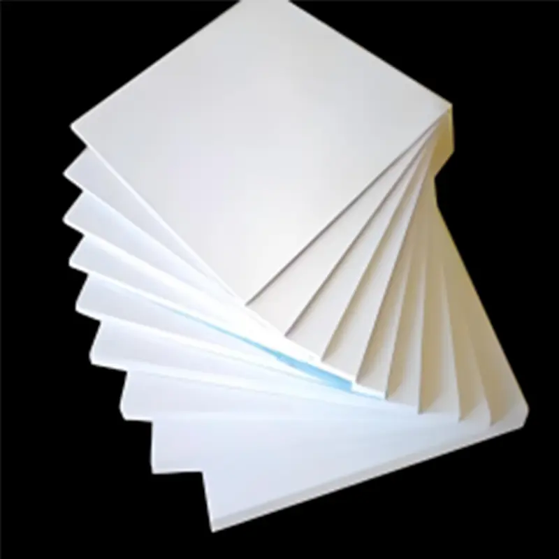 Polyfluortetraethylene plate.jpg