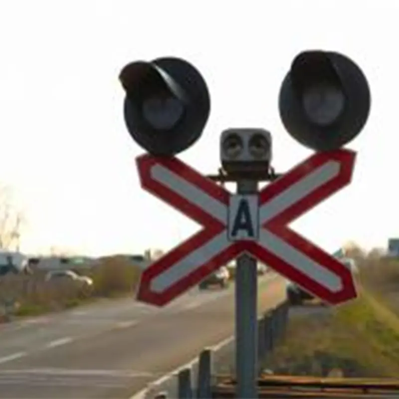 Highway and railway crossing lights