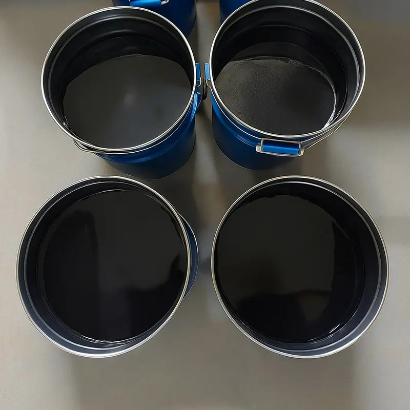 Rubber modified asphalt.jpg