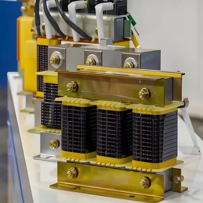 Three-winding transformer.jpg